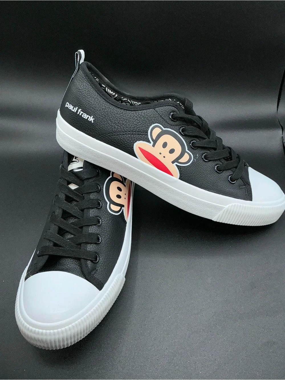 Paul Frank Julius the Monkey Black/White Lace-Up Sneaker women’s US 10 Y2K